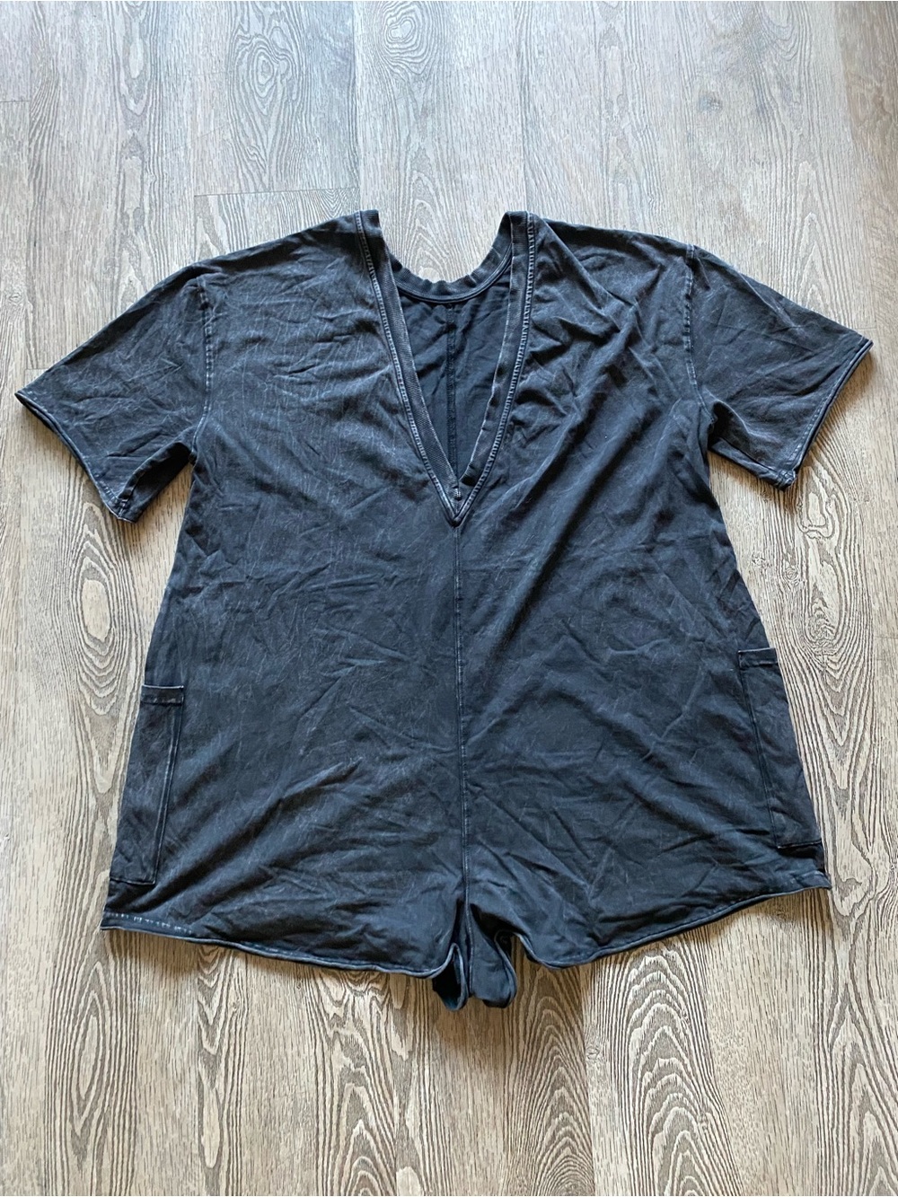 Free People Washed Black Tee Romper NWOT - Picture 9 of 10